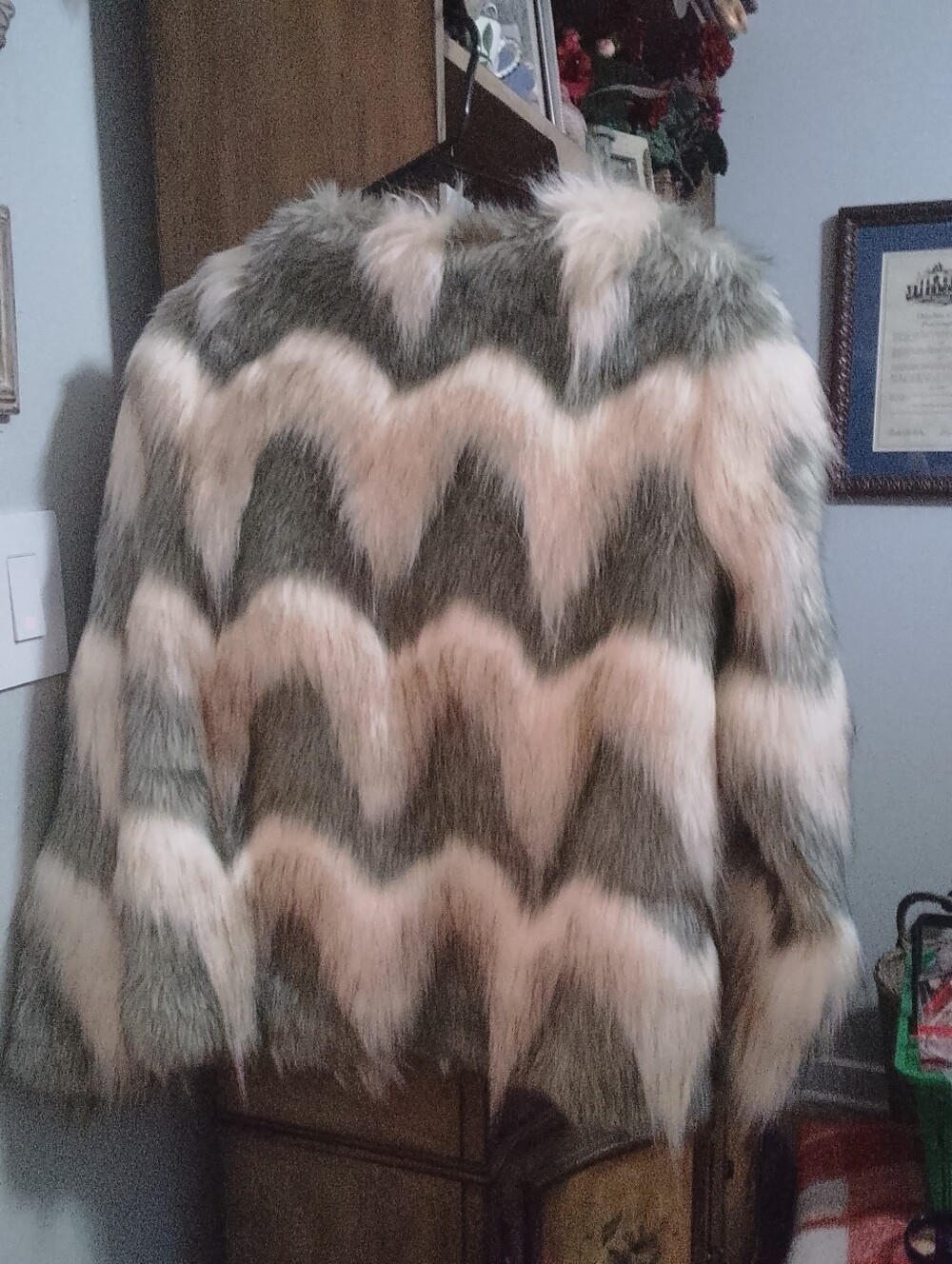 GB  Vintage Chevron Faux Fur Jacket in Gray and White